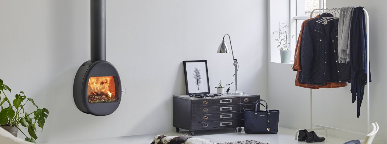 象香爐　No82 象香爐 No82 9.4'' Ming Dynasty Blue White Red Porcelain